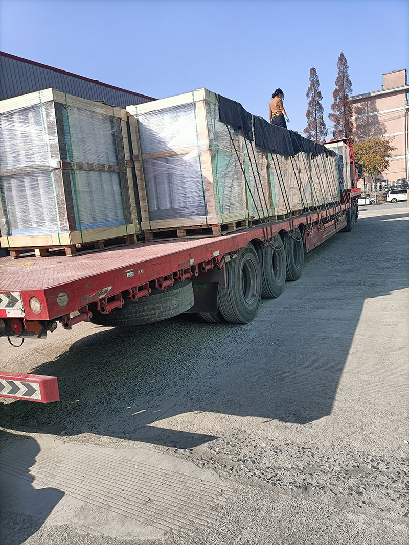 GREP環氧卷材深受客戶歡迎，產品大量出貨